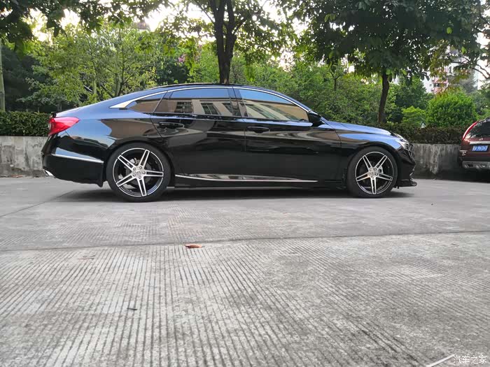 十代雅阁换轮毂降低车身经历