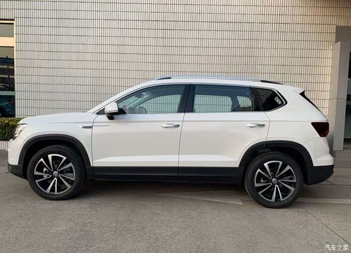 喜提途岳我还是喜欢白色