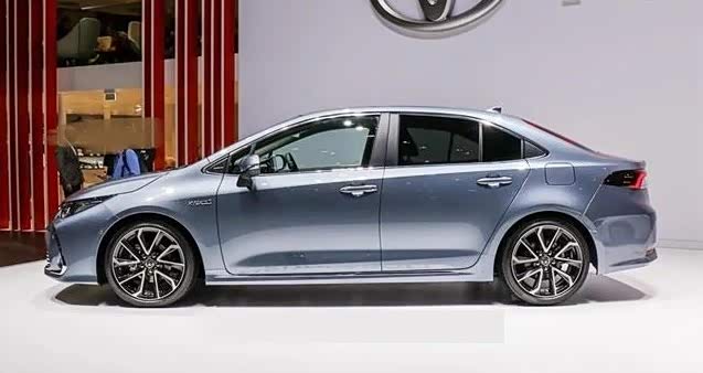 全新一代丰田卡罗拉的长宽高分别为463517801455