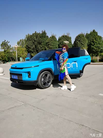 各种姿势各种摆拍!