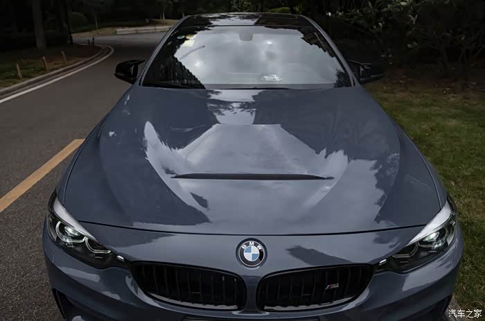 给我的水泥灰430i和亲爱的媳妇拍几张