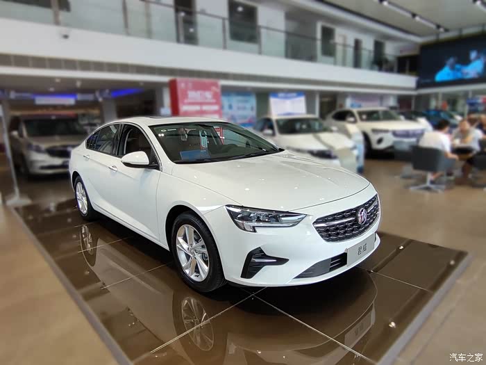 【图】别克中的白马王子,实拍白色君威552t_君威论坛_汽车之家论坛