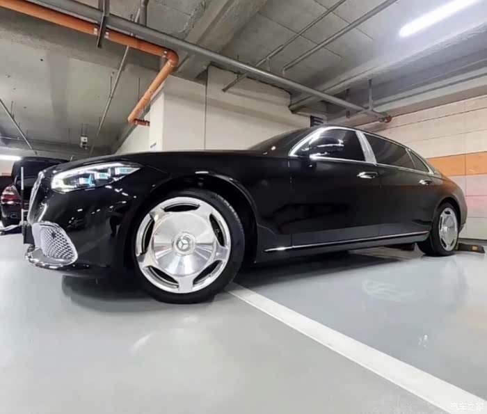 奔驰迈巴赫s680轮毂奔驰20寸大饼轮毂带前25540