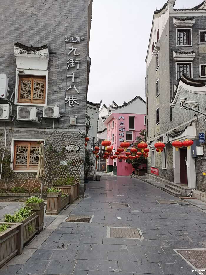 九街十八巷,这里也承载了郴州人民的记忆,目前开发的还不错,里面有好