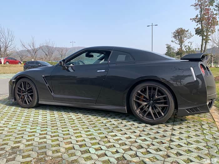 17款黑金刚gtr娱乐测评