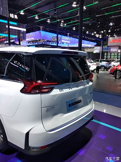 【成都车展】迈克萨斯eg50,看上去肚量很大