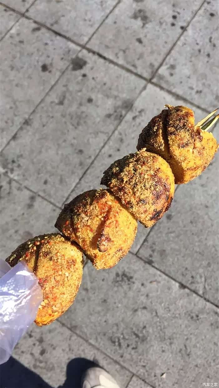 来一串,热乎还喷喷香的实蛋,结束今天的北山之旅.