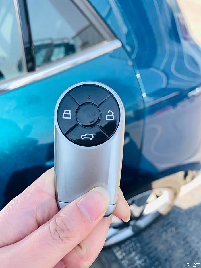 钥匙,我真心觉得不太美丽,不知道大家有没有跟我一样的想法