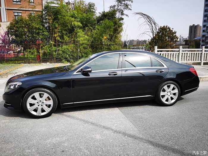 出2014款奔驰s400