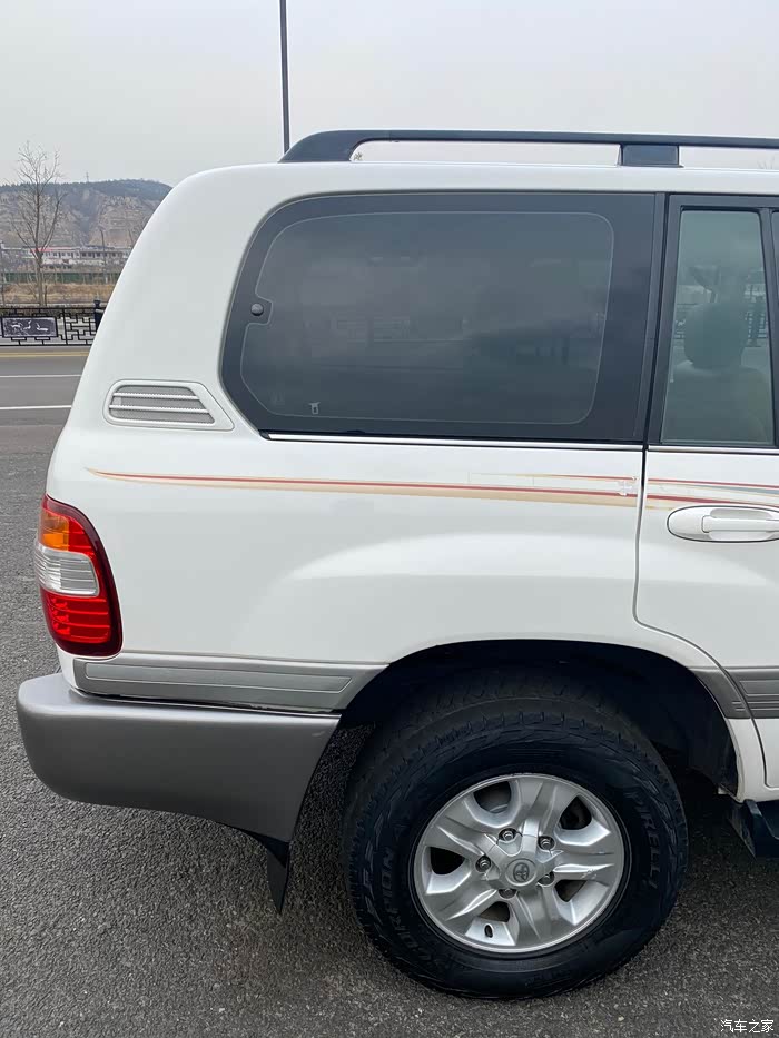 07年陆逊4700vxr原车漆