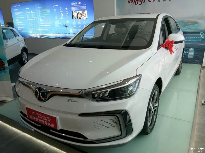 不看不要紧一看就中毒今天绍兴已经订车北汽新能源r500