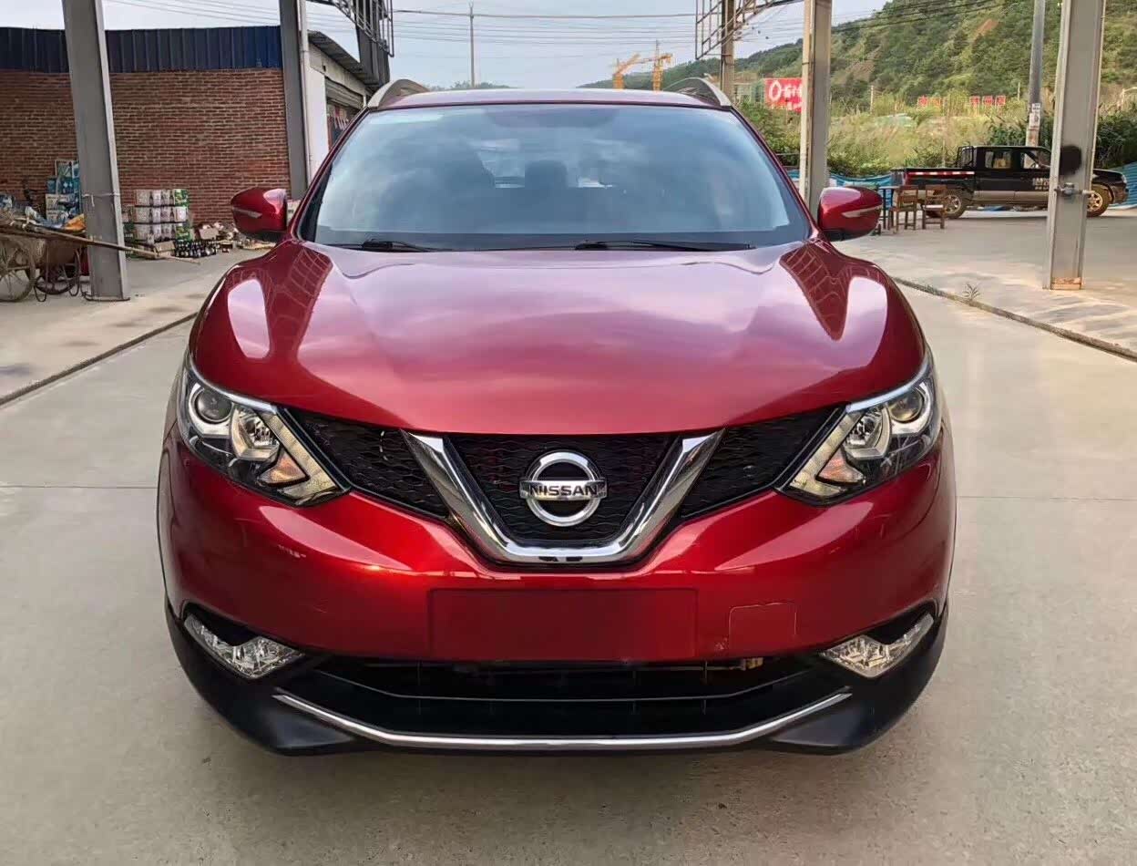 红色的日产逍客别样的美爱了爱了