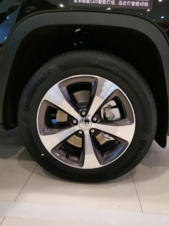 jeep自由光2.0t,就这么定了吧?大家给个主意