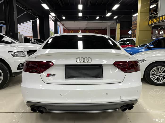 奥迪s513年一手车