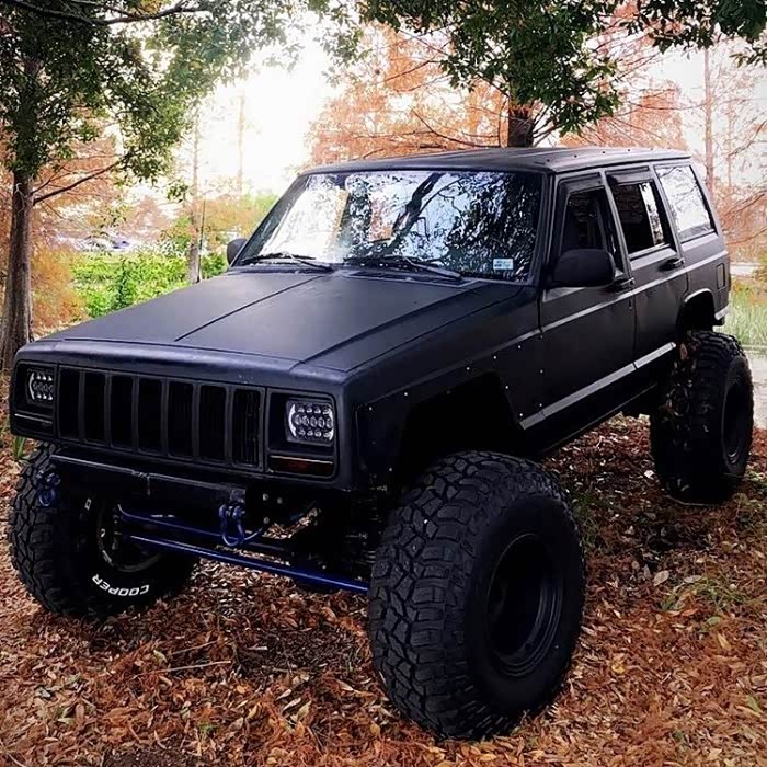 改装吉普jeep越野车,大家注意小心中毒.