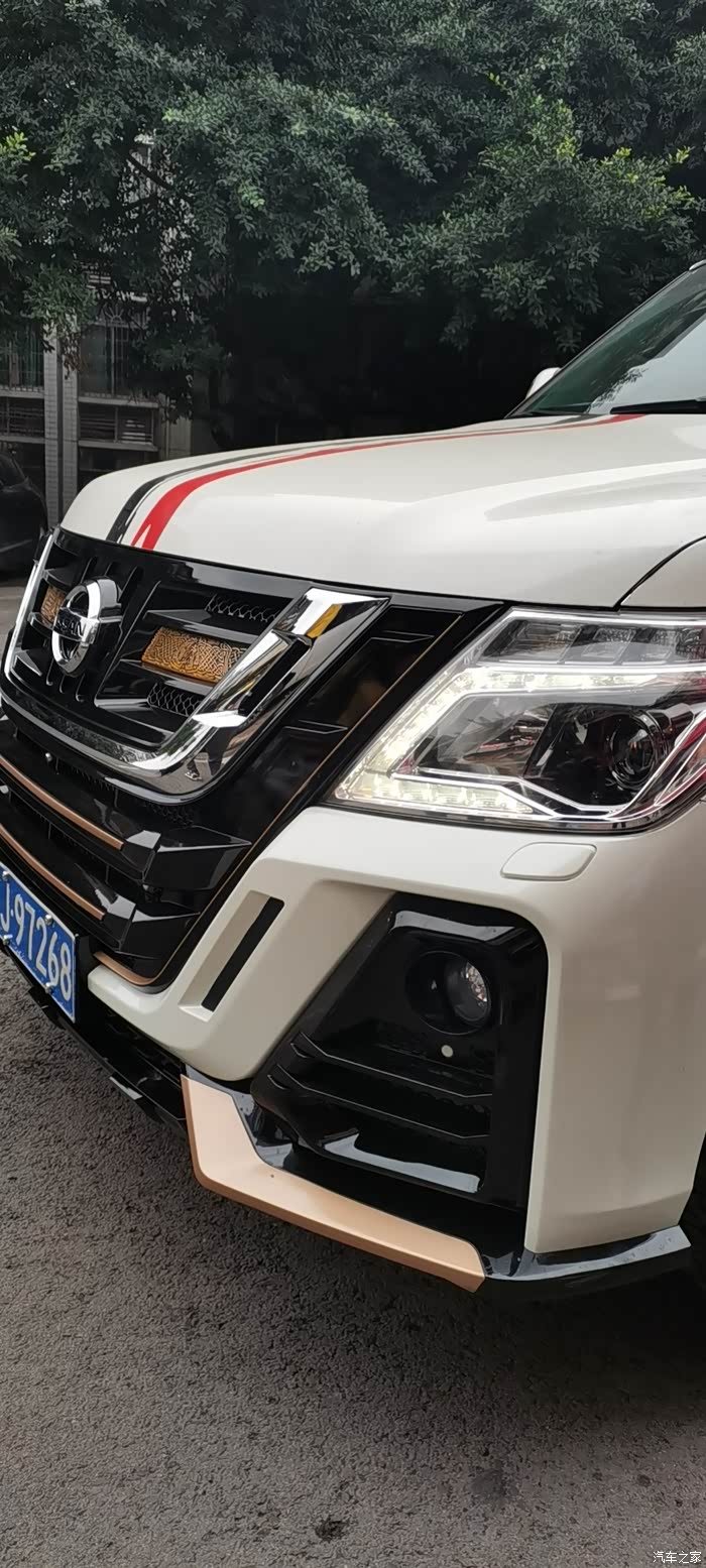 【图】重庆九龙坡盘龙有改色改装的了_重庆论坛_汽车之家论坛