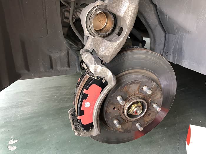 fbk刹车片怎么样?好不好用?不要做冤大头!花冤枉钱!