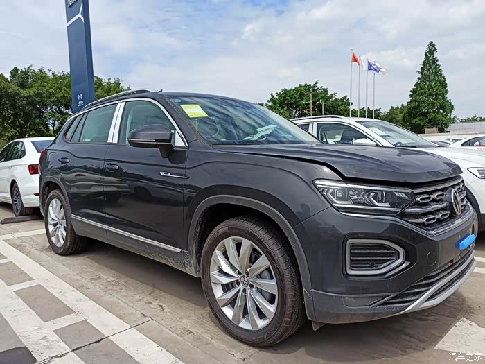 送一台20款330两驱豪华智联pro版探岳作为媳妇生日礼物