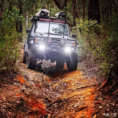 丰田lc79,依旧是澳式改装风格,长途穿越的神器_兰德酷路泽论坛_手机