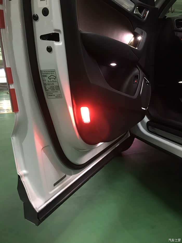 18款风尚加装门警示灯