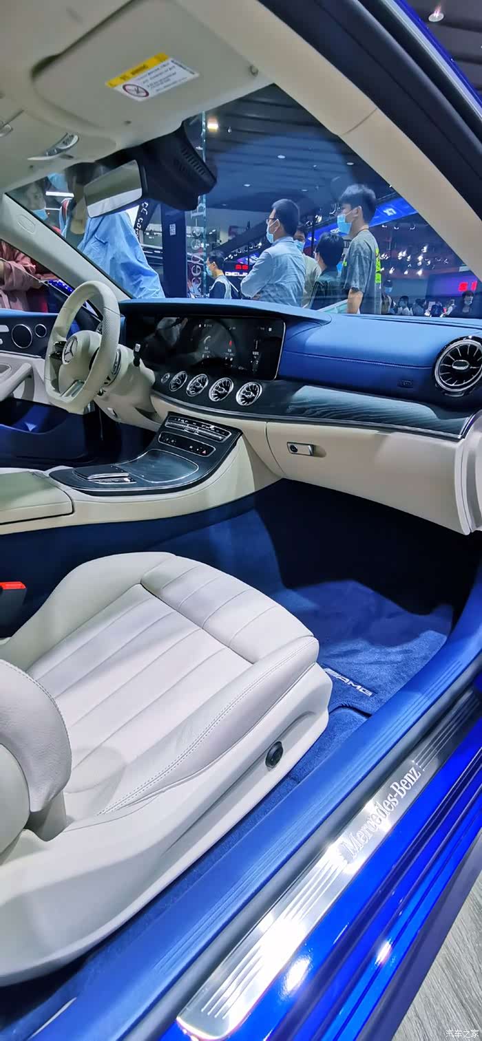 奔驰e-coupe双门轿跑,这颜值内饰谁还会在乎1.5t?