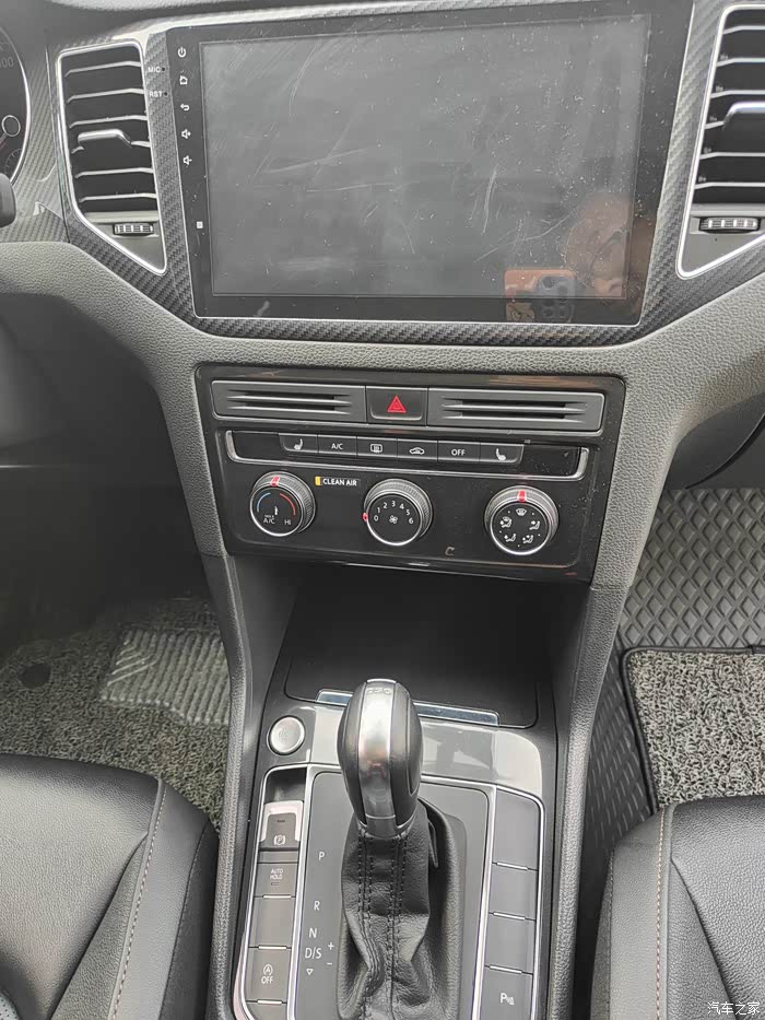 17款6月份14t豪华嘉旅中控升级方案求万能的坛友