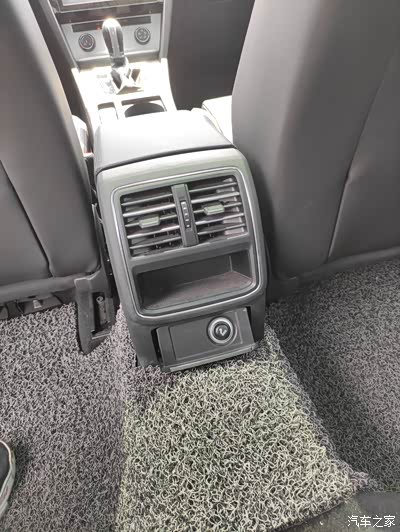 19款新迈腾30000公里用车真实感受.