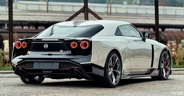 好久不见日产超跑gtr