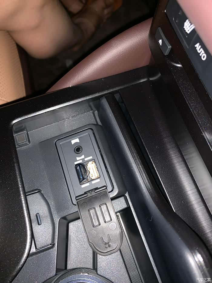 新车的usb口失灵可以怎么弄