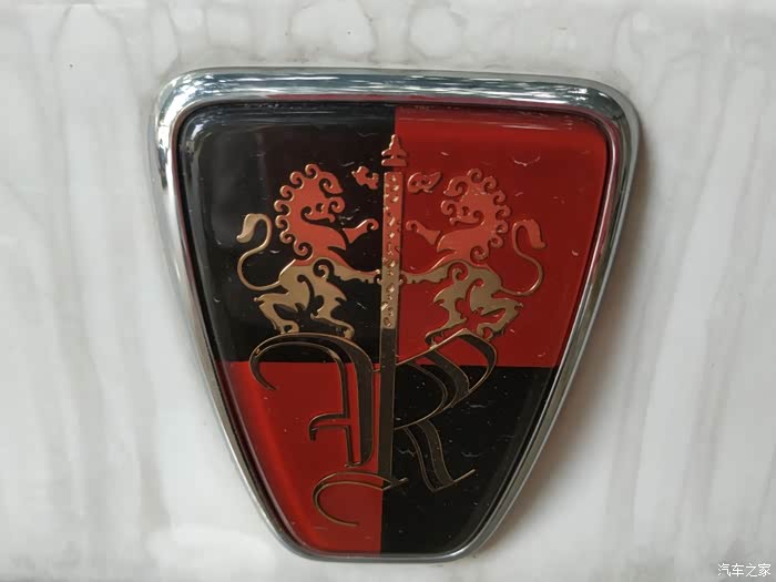 车标是两个狮子