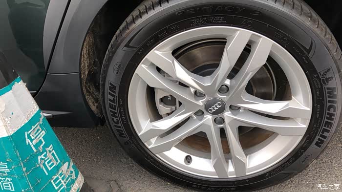 出奥迪a4allroad时尚版全新原车原厂轮胎轮毂