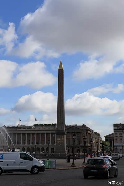 从埃及掠夺来的方尖碑.