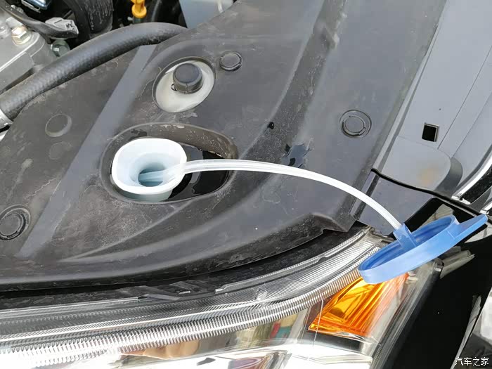 日产轩逸经典,怎么加不进去玻璃水