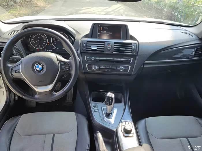 13年原版宝马11616t小钢炮内饰几乎零磨损操控