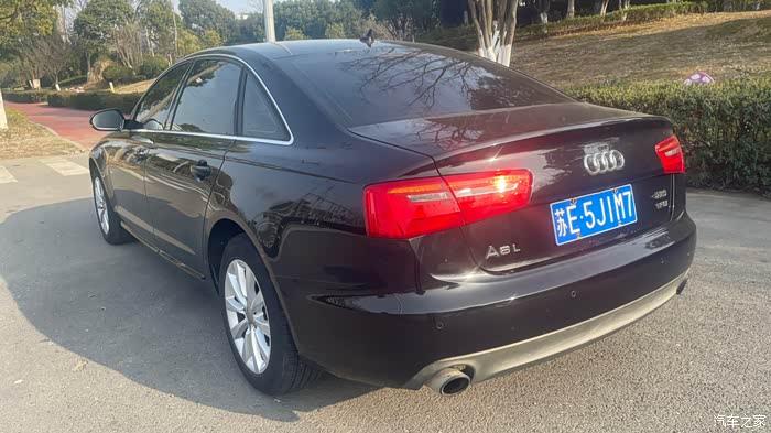 奥迪a6l一键启动车窗一键升降后视镜调节导航功能控制