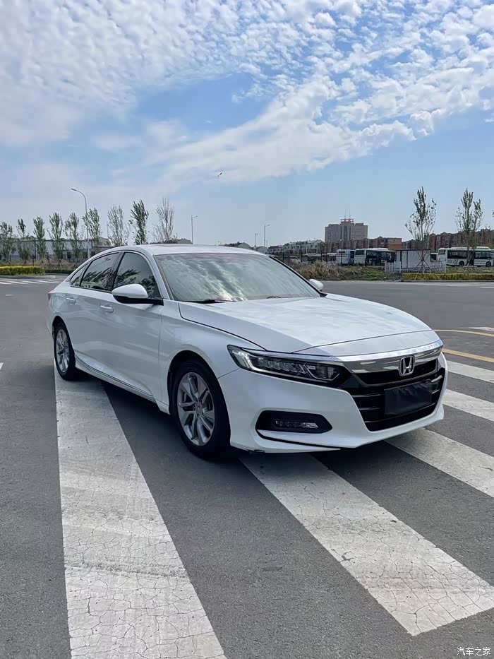 新到20年本田雅阁自动1.5t精品带检测 美女一手车 电动折