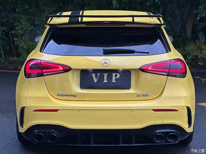 奔驰a35 amg