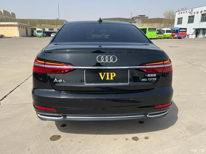 22年上牌,奥迪a6l 45tfsi泰安个人一手车,31.