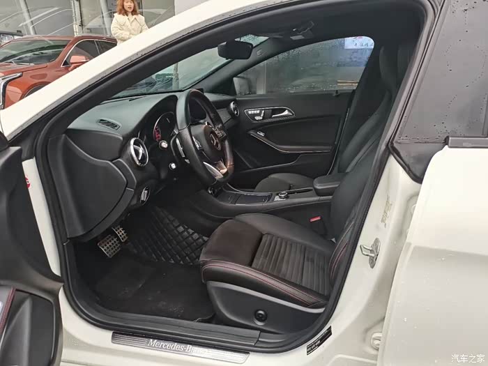 特价12xx可17年奔驰cla2204matic