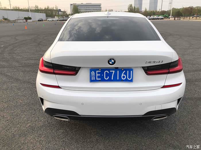 宝马3系2020款325lim运动套装国vi