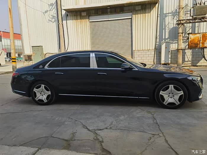2023年迈巴赫s480价格不高后面小追尾实车况完美批