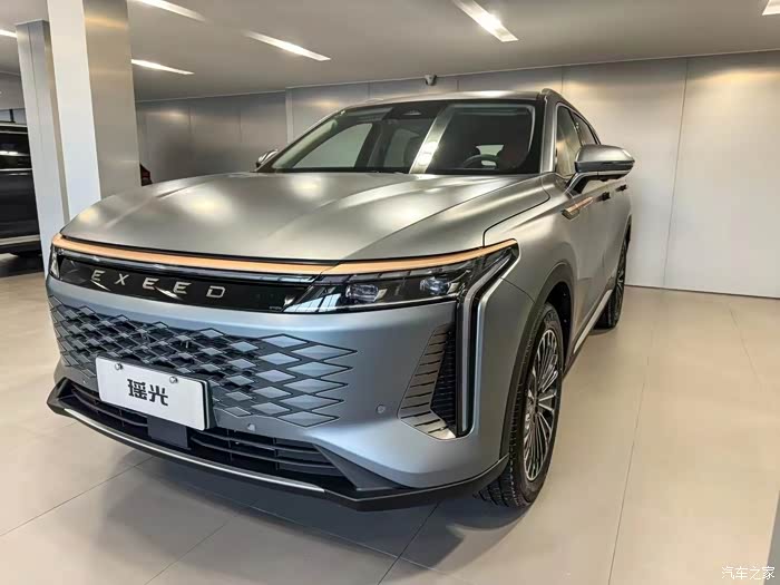 星途瑶光四驱奢享犀角灰漂亮吗