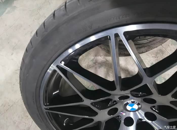 20寸宝马m4666m鸟巢轮毂轮胎精品套件喜欢的可以来