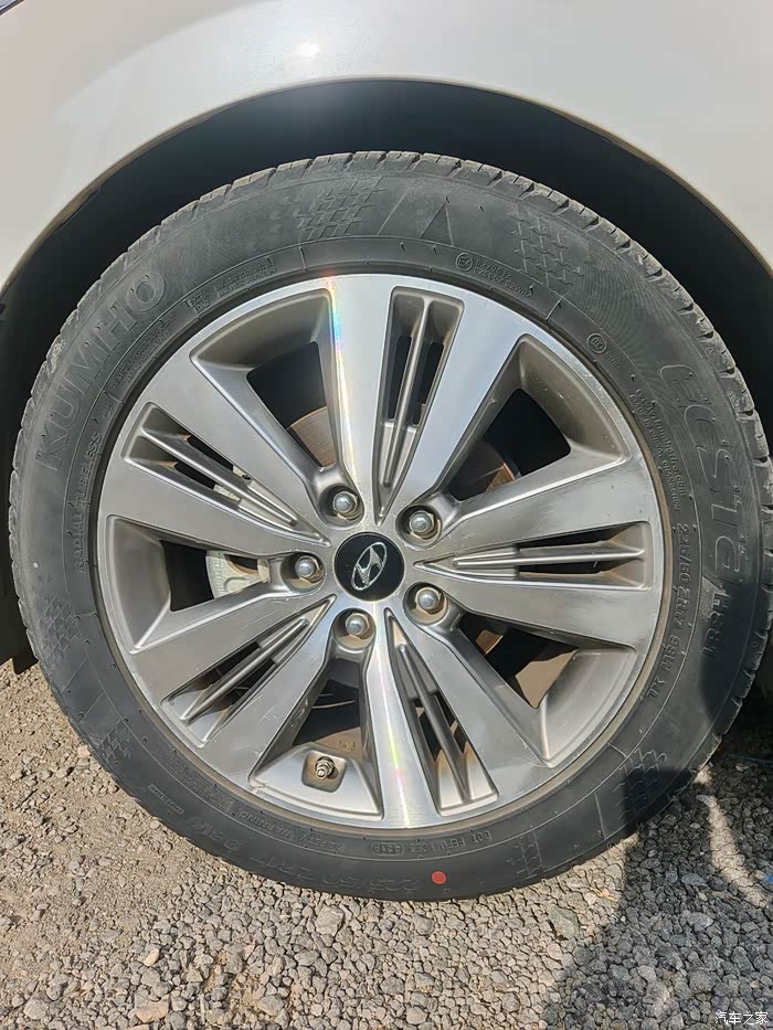 出14款名图原厂17寸轮毂