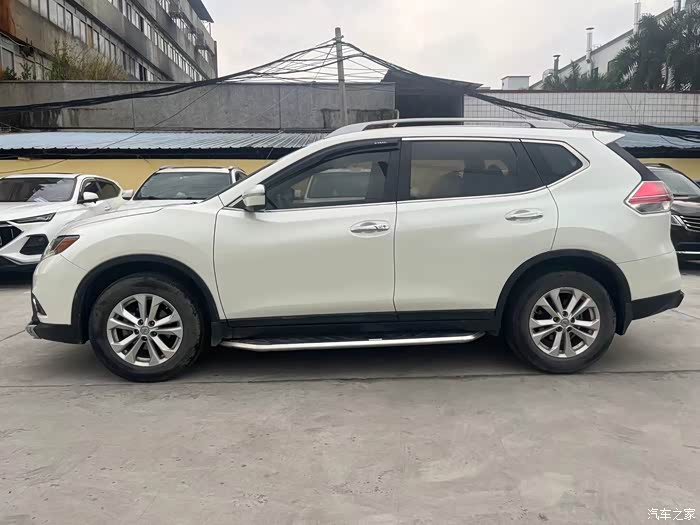 日产奇骏15款2.0l舒适版两驱,15年6月全程行驶7万公里