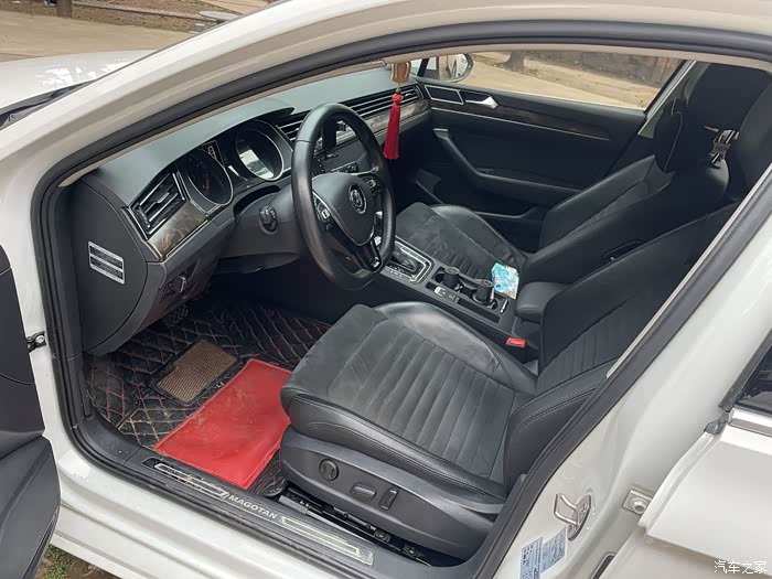 迈腾大众迈腾一手车18tsi330tsi17款豪华