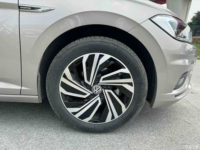 10w左右开走大众速腾2021款280tsidsg