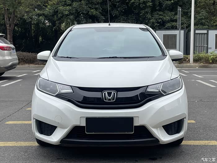 2015年本田飞度15l排量车况精品大屏导航东莞牌