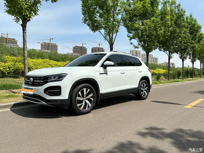 卖!探岳330两驱豪华白色