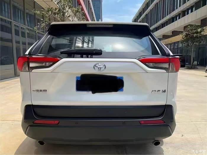 2021年荣放,仅行驶6万多公里,精品车况,带真皮座椅,导航